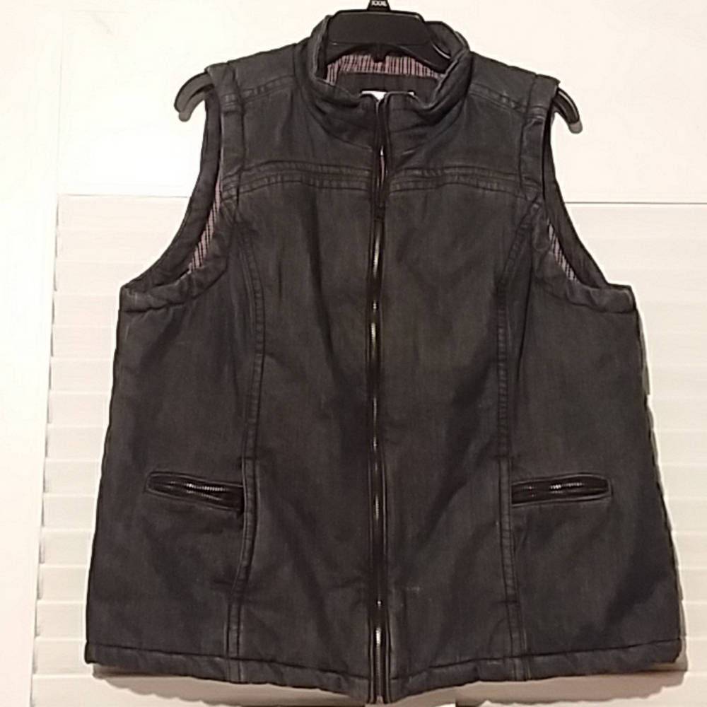 Liz Claiborne Vest